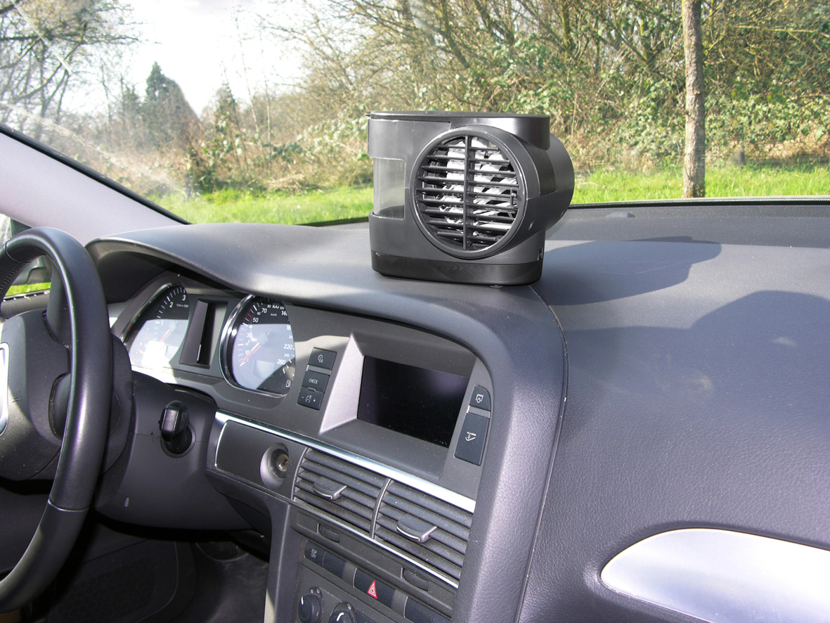 Kwak's Mini-Lüfter für Auto Lüftungsventilator mit LED-Licht ABS-Lüfter  Auto Lüfter für Auto Home Office Ventilator für KFZ Auto